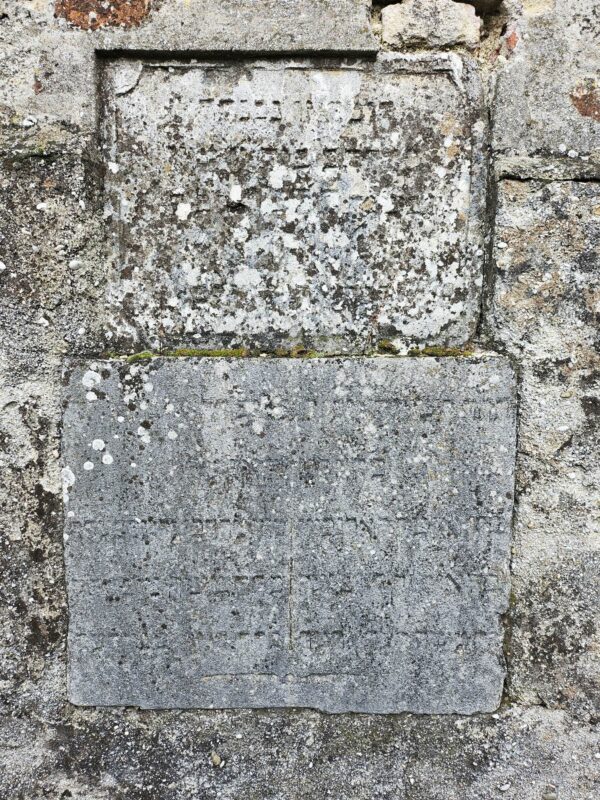 Romafriedhof Lackenbach, beide Tafeln unbearbeitet