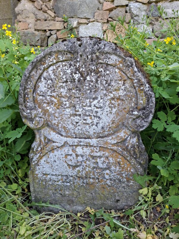 Grabstein am jüdischen Friedhof Kittsee
