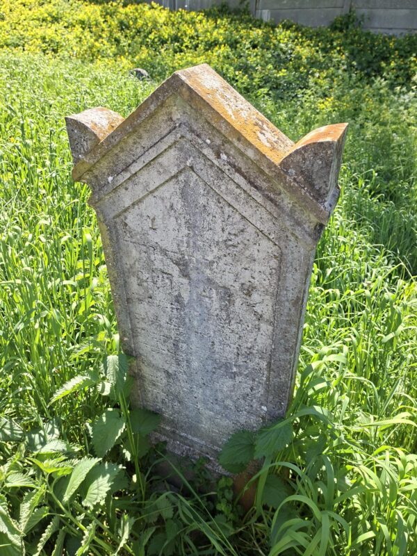 Grabstein am jüdischen Friedhof Kittsee