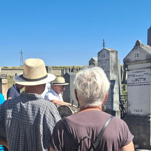 Rundgang am jüdischen Friedhof Lackenbach am Europ. Tag des Judentums 2026